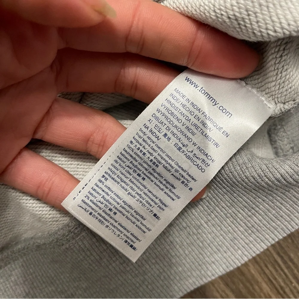 Tommy Hilfiger Light Gray Crewneck Sweater
